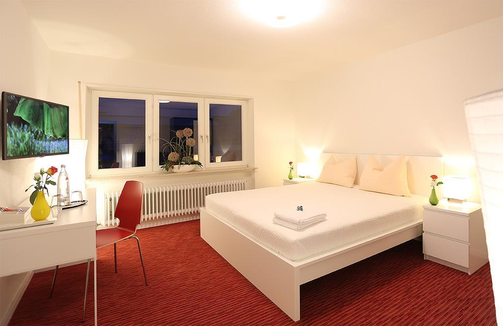 Mille Stelle Hotel Eggenstein-Leopoldshafen Exterior photo