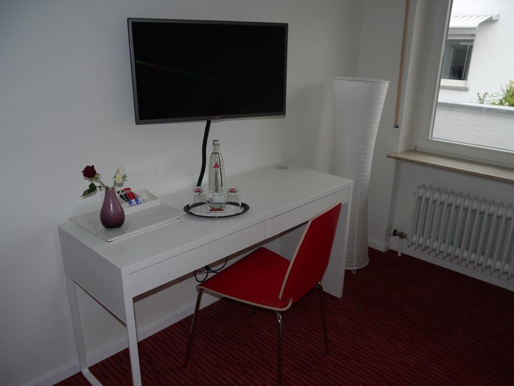Mille Stelle Hotel Eggenstein-Leopoldshafen Room photo